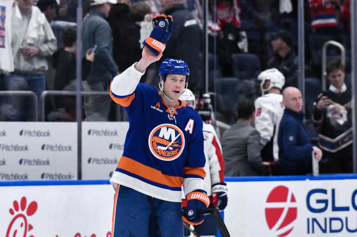 Matt Martin UBS Arena farewell Islanders