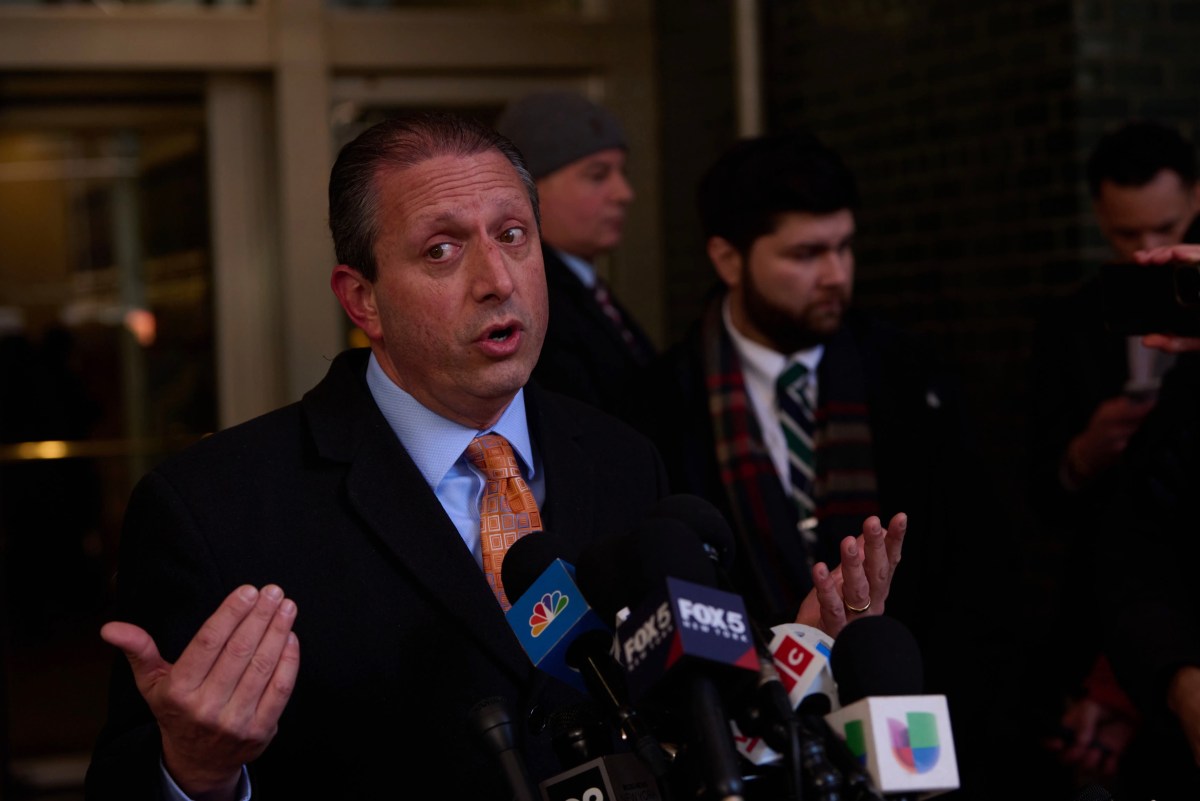 NYC Mayor's Race: Democratic rivals pile on Cuomo for citing ChatGPT in garbled section of housing plan 2 Democratic candidate Brad Lander in 2025 NYC Mayor's Race