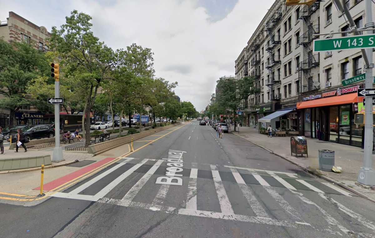 Manhattan shooting leaves man seriously wounded following early-morning attack 2 Scene of Manhattan shooting