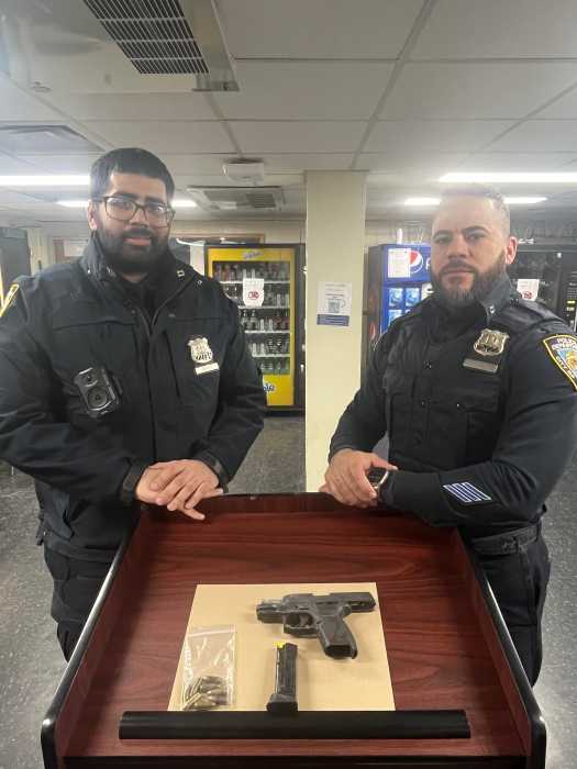 Transit cops in the Bronx who stopped subway fare evader with gun
