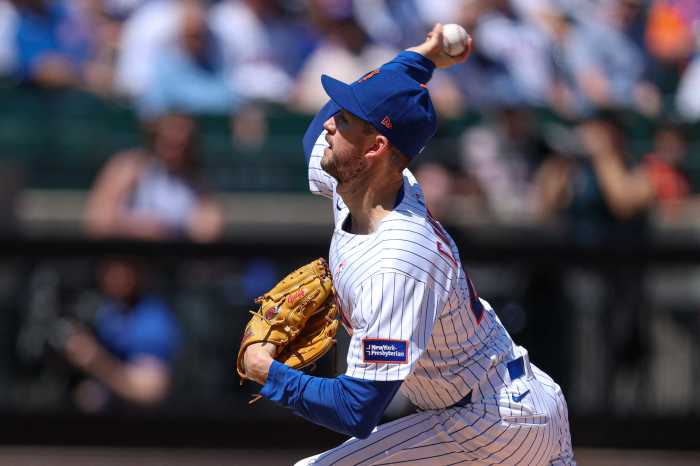 Mets erupt in the eighth, take Mother’s Day matinee against Cubs 5 Mets starter Griffin Canning pitches against the Chicago Cubs