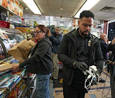 Secret service looks to remove skimming devices from bodegas