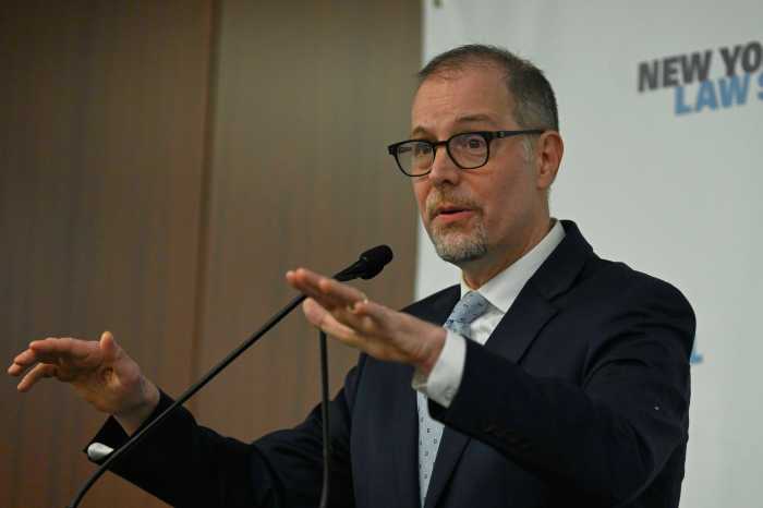 EXCLUSIVE | Comptroller hopeful Mark Levine proposes giving more New Yorkers bank accounts and boosting financial literacy 4