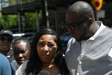 Demanding justice in Brooklyn: Slain teen's family and advocates urge police to catch suspects in deadly shooting 34 Mother of slain Brooklyn teen demands justice after deadly shooting