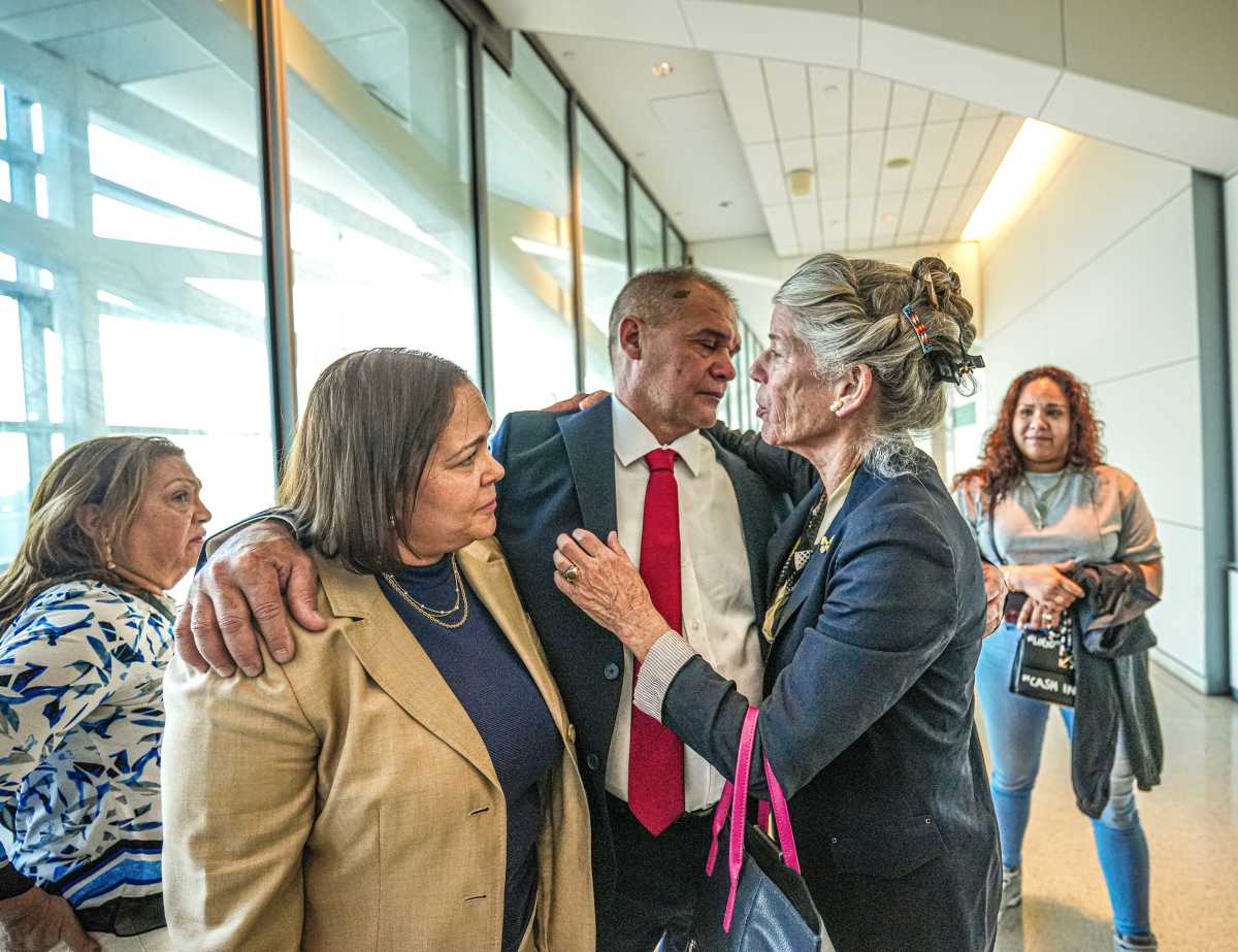 F0473399-532F-4AC6-BABD-FA7723A449E4