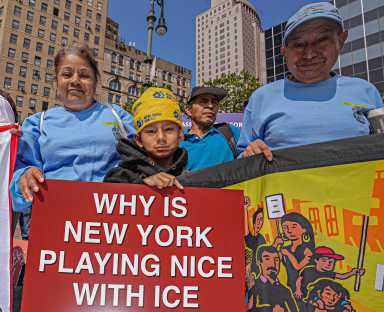 Pols rally against ICE in Lower Manhattan