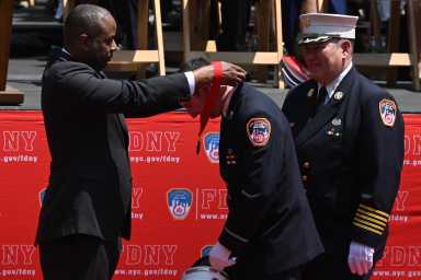 FDNY celebrates bravery of members at annual Medal Day 28 Firefighters and EMTs were awarded on Medal Day for their bravery and valor.