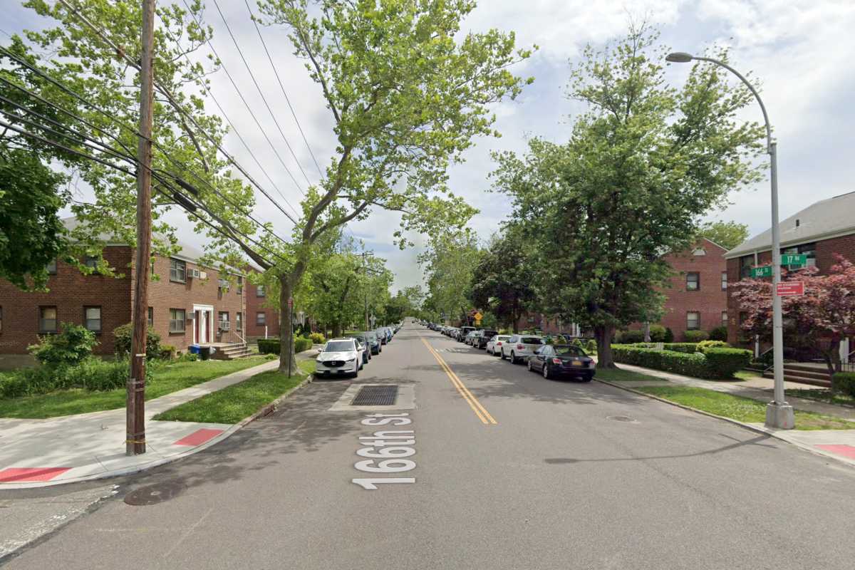 Scene of Queens stabbing