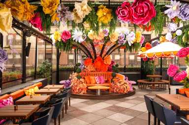 Midtown's Magic Hour rooftop unveils 'Full Bloom' summer installation 45 Magic Hour's "Full Bloom" pop-up opened this week.