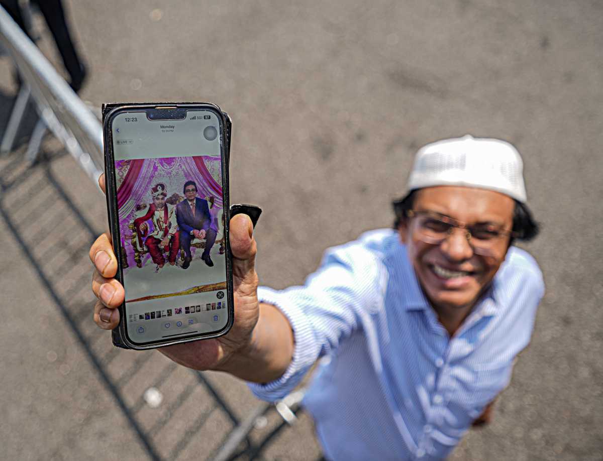 NYPD officer slain in Midtown mass shooting given a hero's tribute at Bronx funeral 9