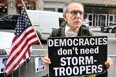 PHOTOS: Advocacy groups hold silent vigils outside Lower Manhattan courthouse amid ICE detainments 15 _DSC7400