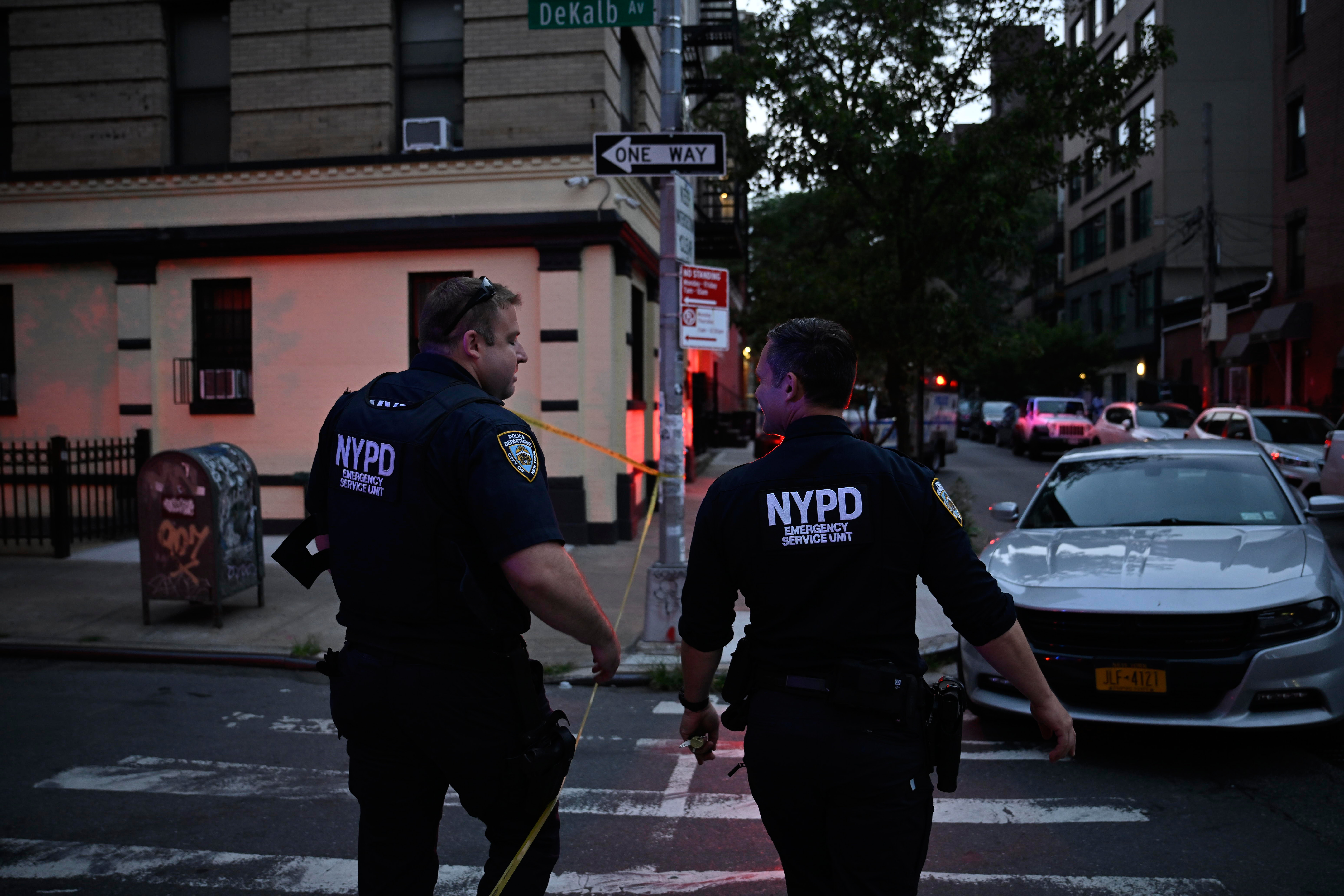 Police investigating shots that rang out in Brooklyn 2 Detectives investigate shot fired at DeKalb Avenue and Bedford Avenue.