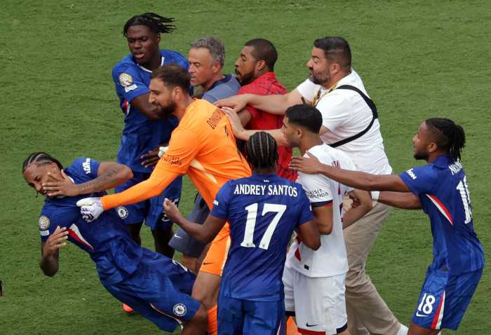 PSG coach Luis Enrique attacks Chelsea's Joao Pedro following Club World Cup Final 3 Luis Enrique shoves Joao Pedro Club World Cup Final
