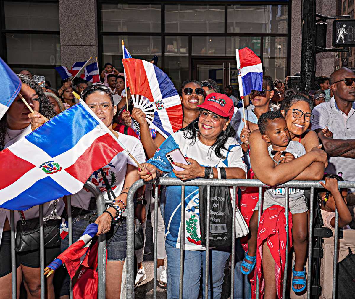 National Dominican Day Parade lights up Midtown with song and dance 2