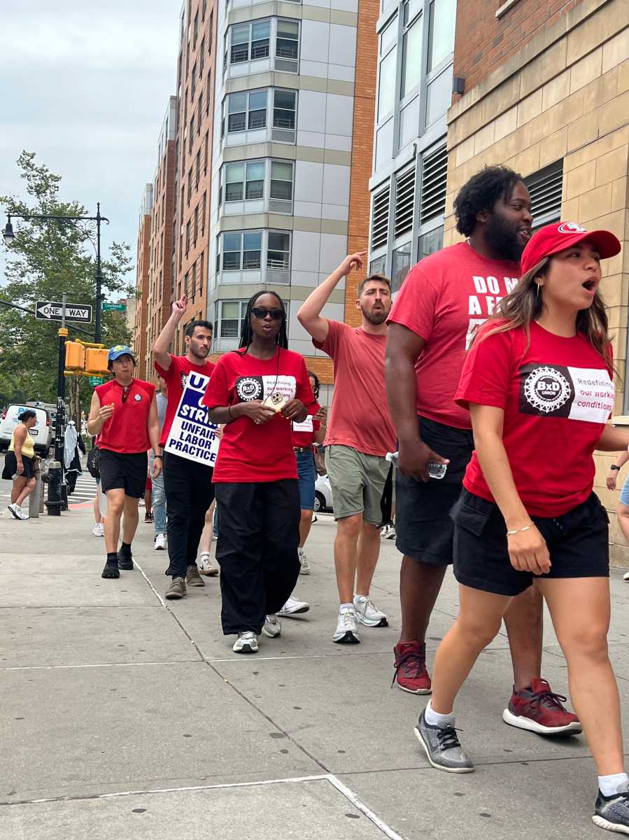 Bronx Defenders ratify contract that gives key boost to non-attorneys 1 Bronx Defenders gets new contract