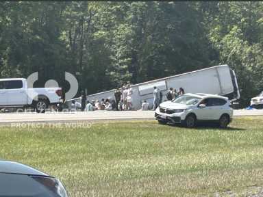 5 dead after tour bus bound for NYC overturns in Western New York 36 The overturned tour bus along Interstate 90 in Pembroke, N.Y., on Friday after crashing while bound for New York City.
