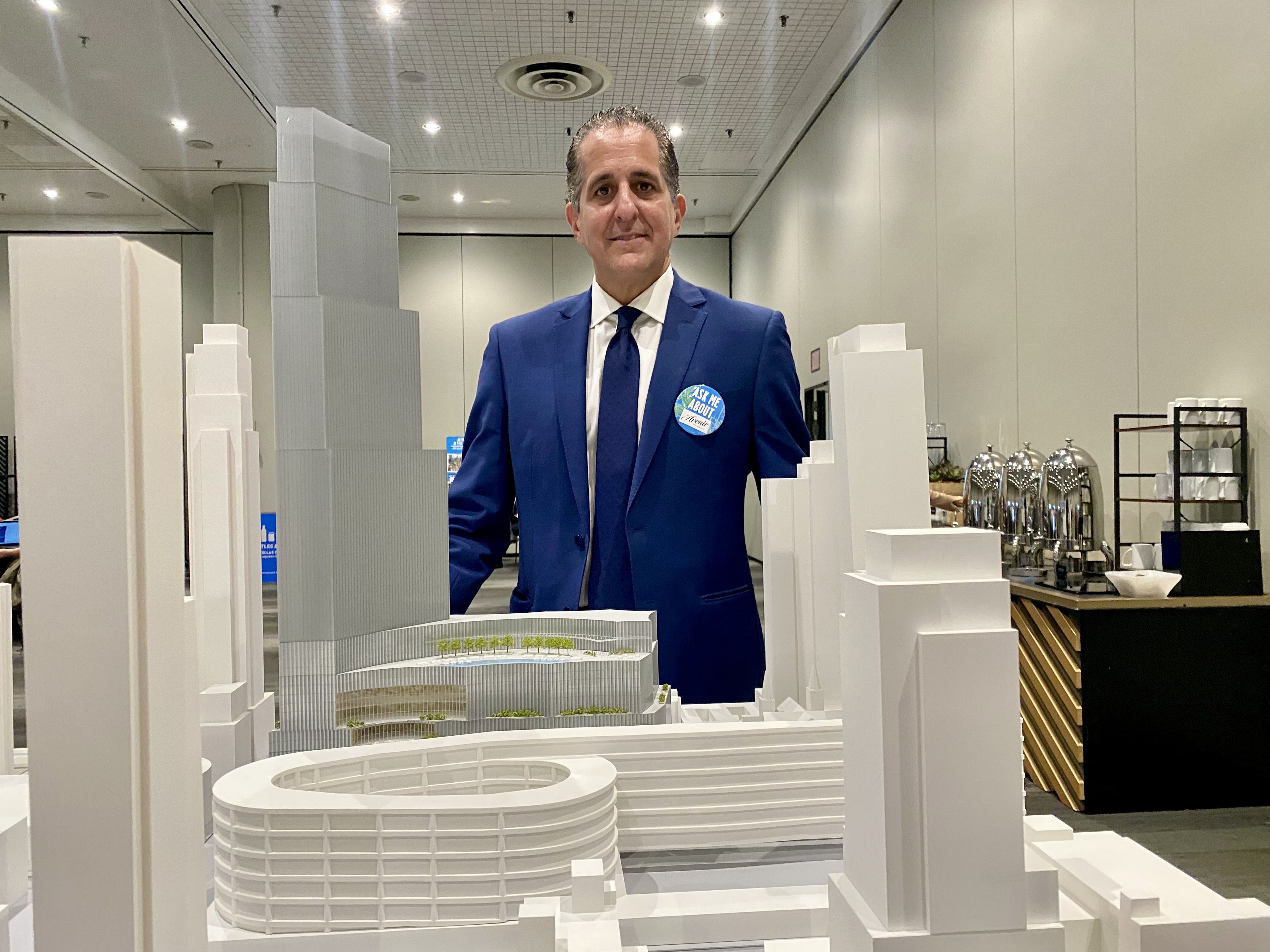 Hell's Kitchen casino plan gets warm reception at first hearing, but some locals are not ready to gamble on the bid 6 Silverstein Properties Chief Operating Officer Dino Fusco with the renderings.