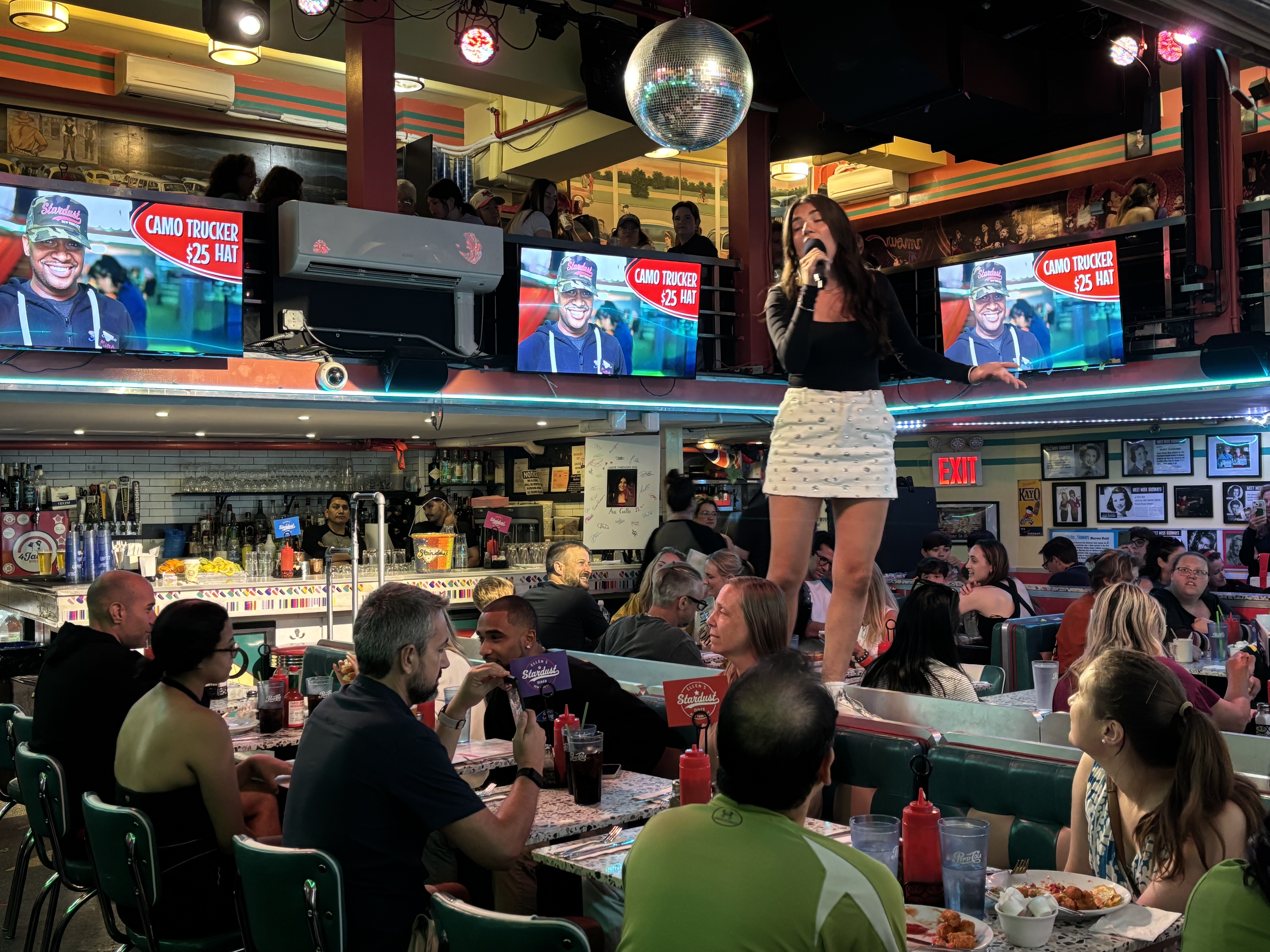 Ellen’s Stardust Diner junior winners get Broadway breaks 2 Ava Gallo singing at Ellen's Stardust Diner.