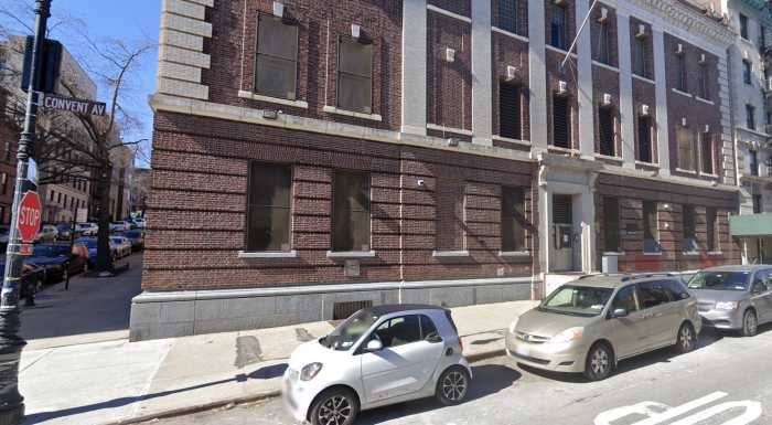 Man fatally stabbed on Harlem street after argument with group, police say 9 A view of 380 Convent Ave. in West Harlem, where police say a 30-year-old man was fatally stabbed following an argument early Friday